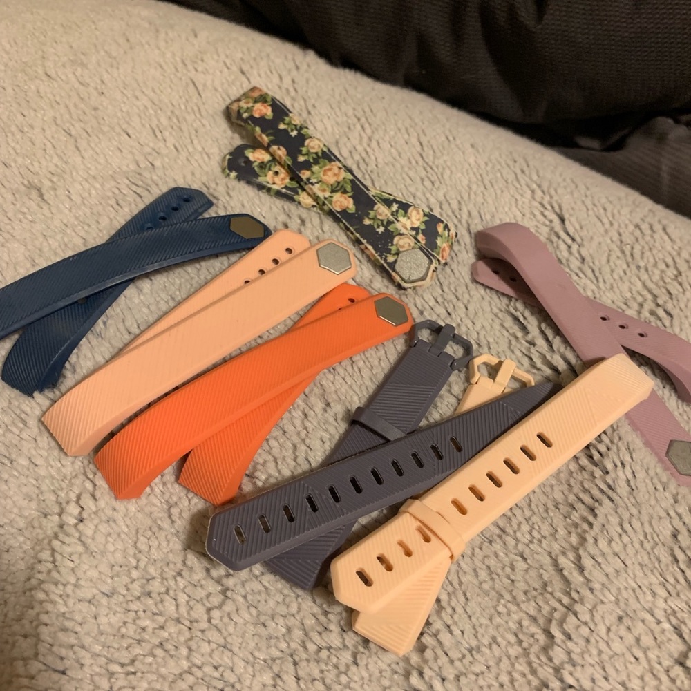 Fitbit - Picture 2 of 5